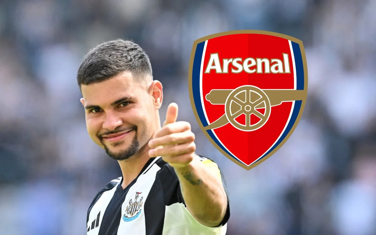 Bruno Guimaraes beraksi saat bermain untuk Newcastle United di Premier League