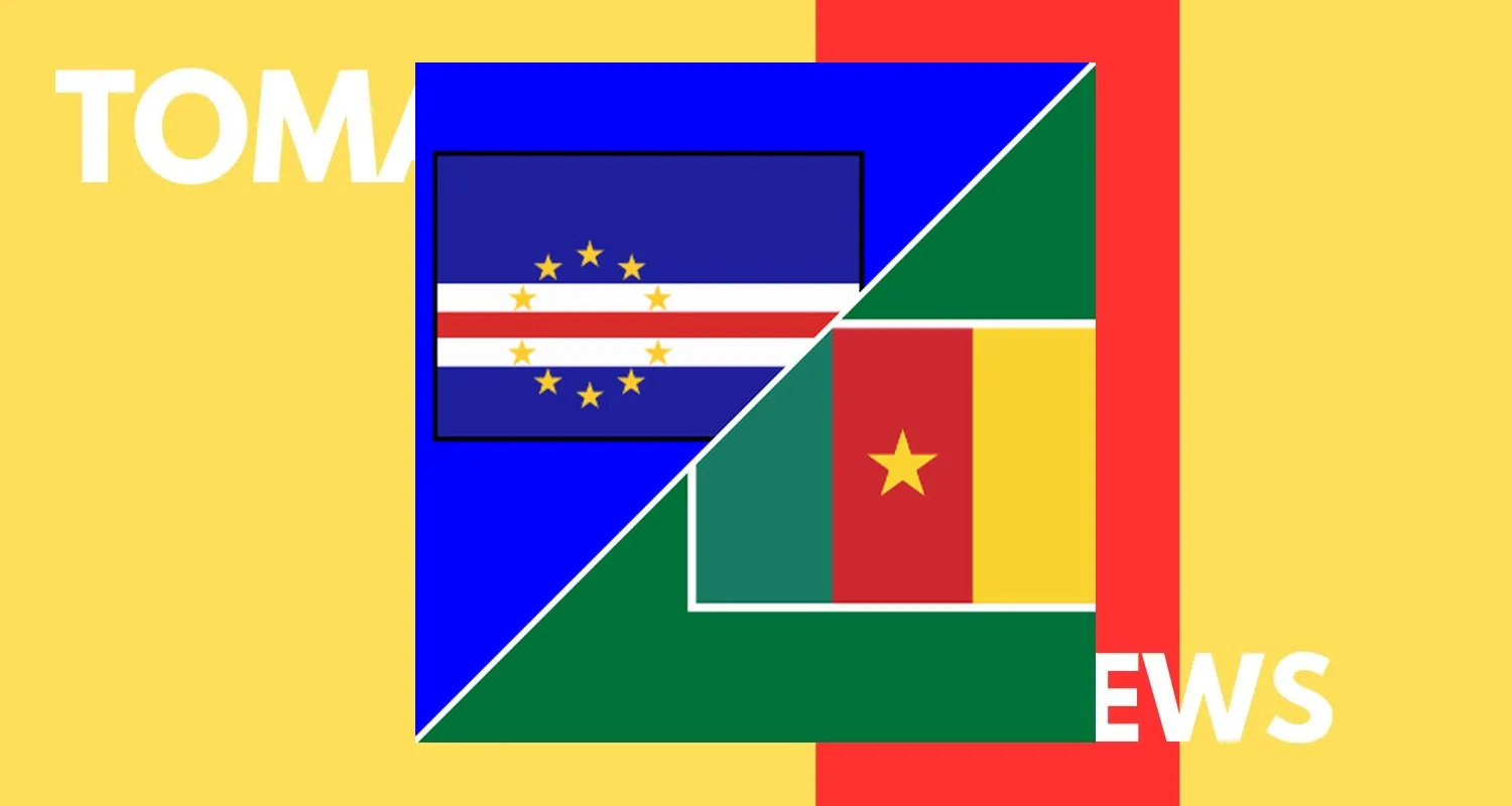 Aksi perebutan bola antara pemain Cape Verde dan Cameroon di Women's Africa Cup of Nations.
