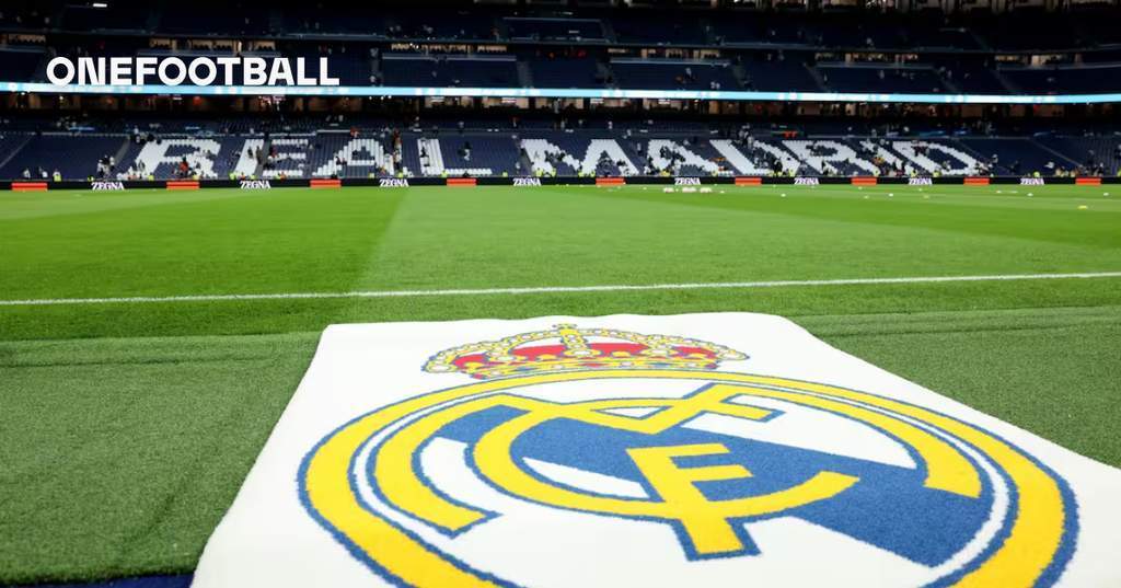 Jose Mourinho memimpin latihan Real Madrid menjelang laga uji coba melawan Leganes