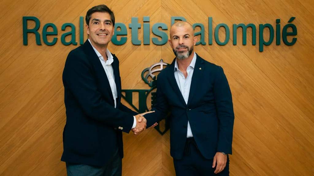Manu Fajardo resmi memperpanjang kontrak sebagai direktur olahraga Real Betis hingga tahun 2030