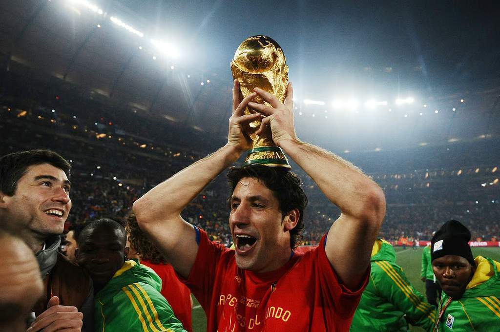 Mantan bek Spanyol Joan Capdevila yang ditolak masuk Amerika Serikat untuk final Piala Dunia