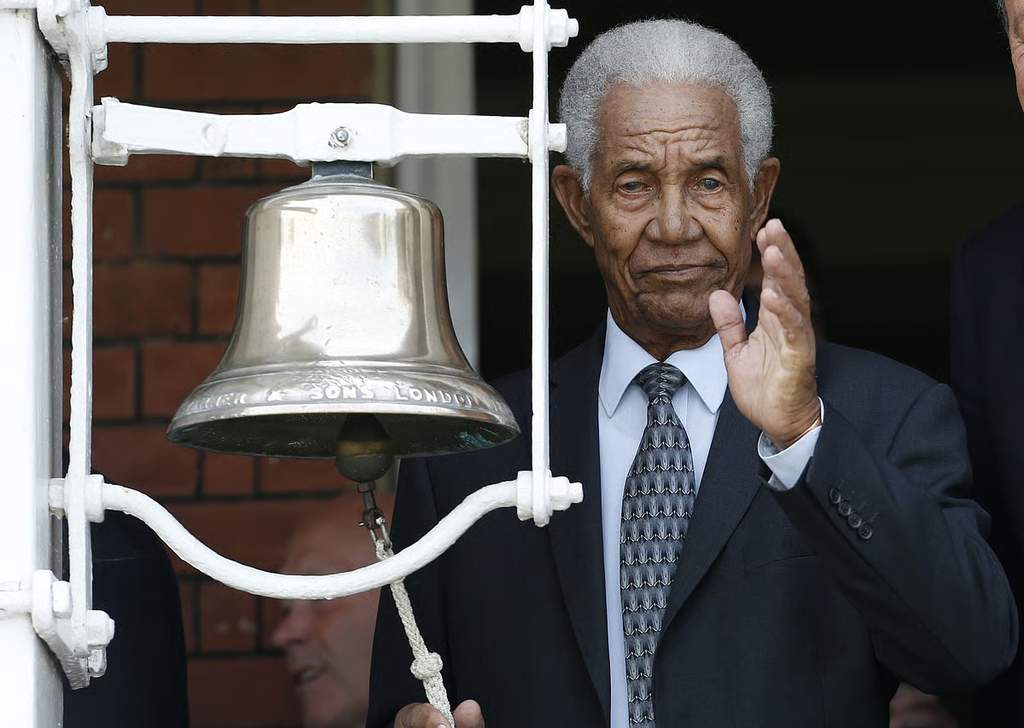 Mengenang Garry Sobers sang legenda kriket West Indies yang wafat di usia 89 tahun