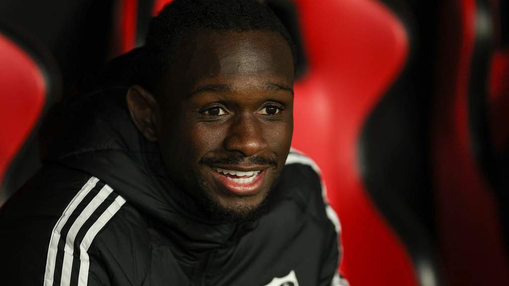 Tanguy Nianzou saat membela Sevilla FC sebelum rumor transfer ke Lille