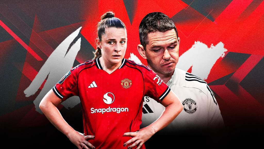 Para pemain Manchester United Women merayakan gol di lapangan saat pertandingan WSL