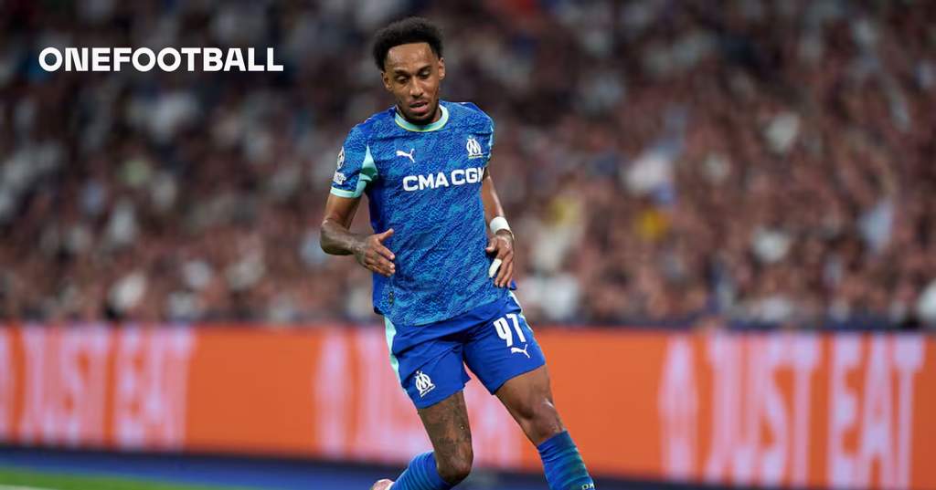 Pierre-Emerick Aubameyang resmi bergabung dengan Deportivo La Coruña di La Liga