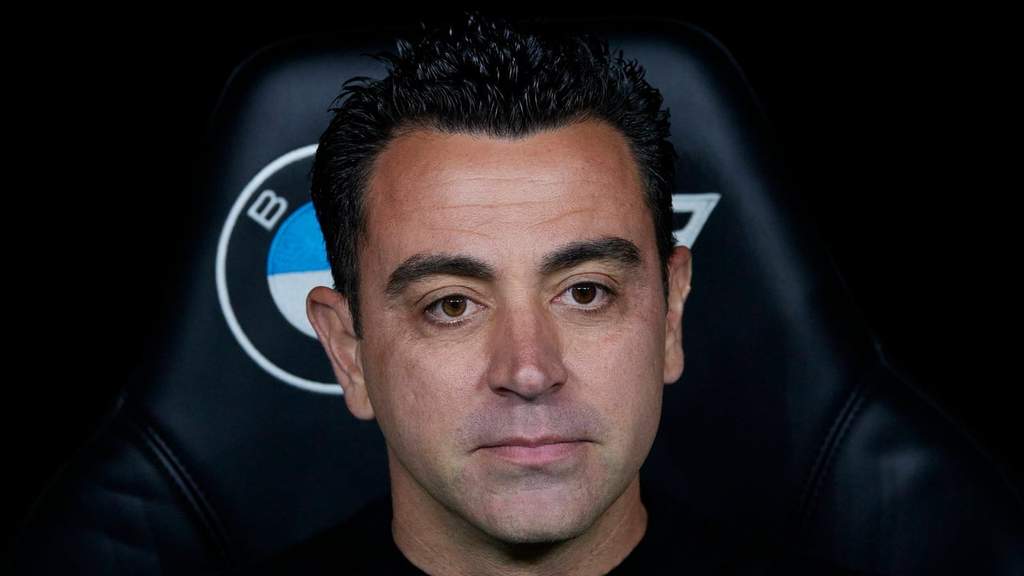 Xavi Hernandez saat memberikan analisis mengenai performa tim nasional Spanyol menjelang final